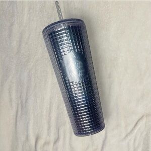 Starbucks Metallic Silver Textured Tumbler 2019 winter holiday Venti size